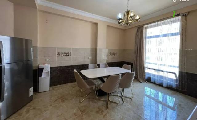 4 սենյականոց բնակարան նորակառույց շենքում Հյուսիսային պողոտայում, 160 ք.մ., 3+ սանհանգույց