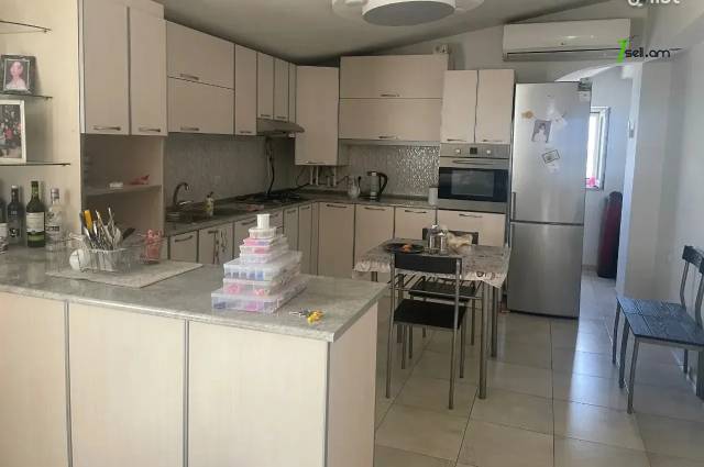 3 սենյականոց բնակարան նորակառույց շենքում Արամ Խաչատրյան փողոցում, 89 քմ, 2 սանհանգույց