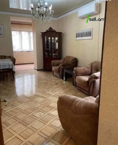 3 սենյականոց բնակարան Ազատության պողոտայում, 70 քմ, 2/5 հարկ, բարձր առաստաղներ, կապիտալ վերանորոգված