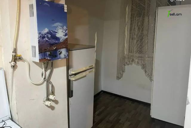 2 սենյականոց բնակարան Զաքարիա Քանաքեռցու փողոցում, 40 ք.մ., 1/4 հարկ, կոսմետիկ վերանորոգում