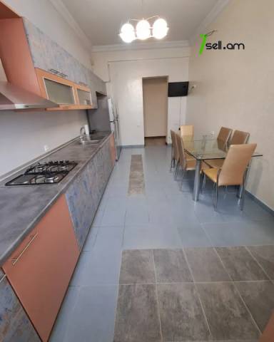 3 սենյականոց բնակարան Թումանյան փողոցում, 121 ք.մ., 2 սանհանգույց, բարձր առաստաղներ, 3/7 հարկ