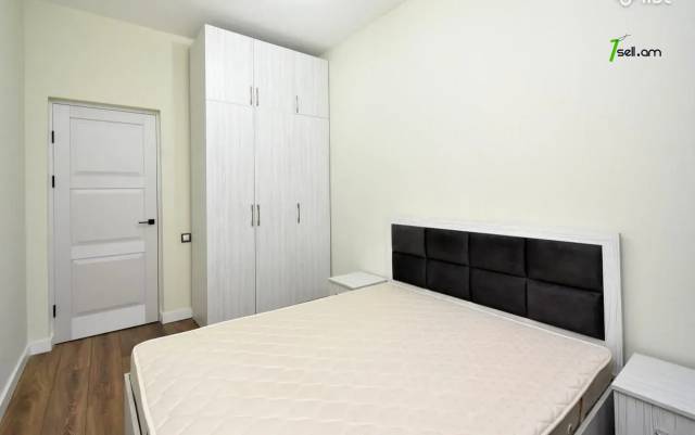 3 սենյականոց բնակարան նորակառույց շենքում, Komitas Ave, 65 ք.մ., բարձր առաստաղներ, 8/17 հարկ