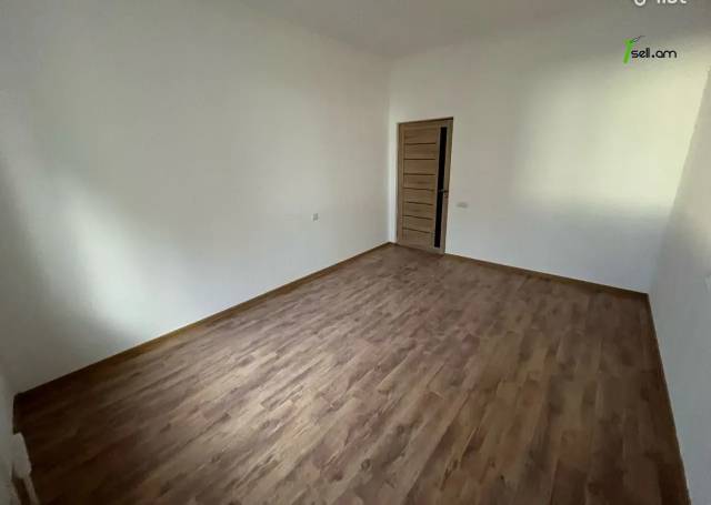 3 սենյականոց բնակարան նորակառույց շենքում Մոնթե Մելքոնյան փողոցում, 100 ք.մ., 2 սանհանգույց