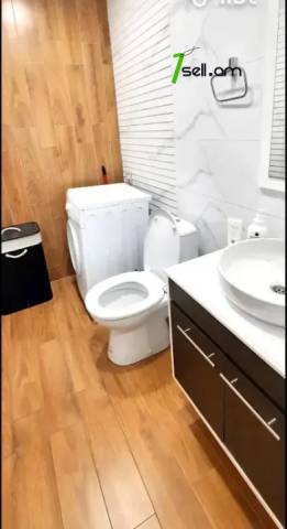 4 սենյականոց բնակարան Սարյան փողոցում, 92 ք.մ., 6/8 հարկ, 2 սանհանգույց, եվրովերանորոգված, քարե շենք