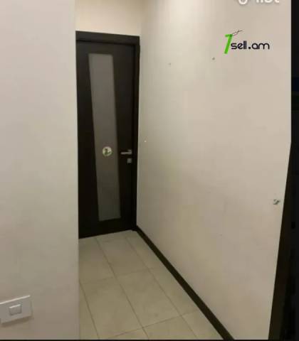 4 սենյականոց բնակարան, Դավթաշեն 4-րդ թաղամաս, 91 ք.մ., 3/9 հարկ, եվրովերանորոգված