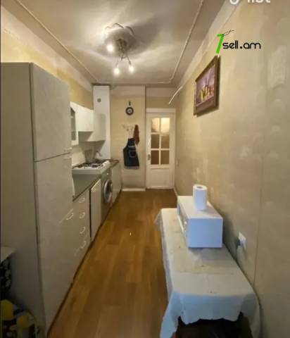 3 սենյականոց բնակարան Լեփսիուսի փողոցում, 78 ք.մ., 5/9 հարկ, մասնակի վերանորոգում
