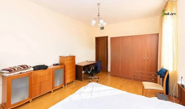 3 սենյականոց բնակարան նորակառույց շենքում Պարոնյան փողոցում, 101 քմ, 8/11 հարկ, բարձր առաստաղներ