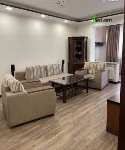 3 սենյականոց բնակարան Խաղաղ Դոնի փողոցում, 80 ք.մ., նախավերջին հարկ, եվրովերանորոգված