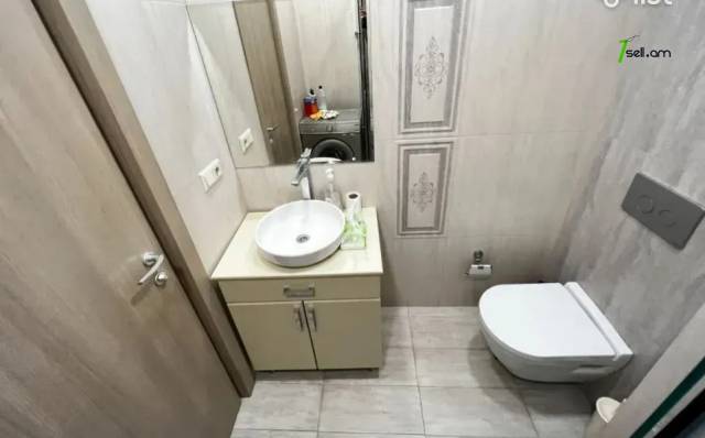 3 սենյականոց բնակարան նորակառույց շենքում Գրիգոր Լուսավորչի փողոցում, 88 ք.մ., 2 սանհանգույց