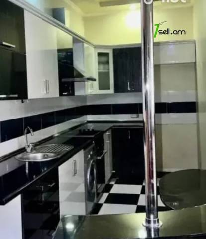 4 սենյականոց բնակարան նորակառույց շենքում Ադոնցի փողոցում, 98 քմ, 4/18 հարկ, բարձր առաստաղներ