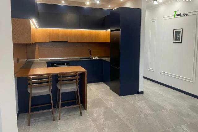 2 սենյականոց բնակարան նորակառույց շենքում Կոմիտասի պողոտայում, 94 ք.մ., բարձր առաստաղներ, 11/16 հարկ