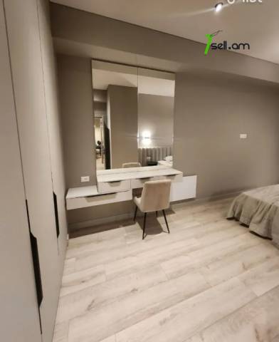 3 սենյականոց բնակարան նորակառույց շենքում Ալեք Մանուկյան փողոցում, 73 ք.մ., նախավերջին հարկ