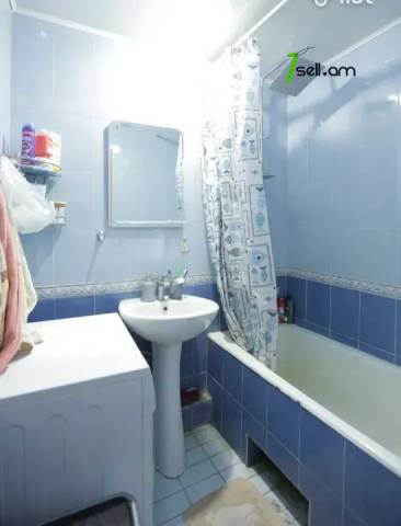 3 սենյականոց բնակարան, Դավթաշենի 4-րդ զանգված, 78 քմ, 2/9 հարկ, կոսմետիկ վերանորոգում