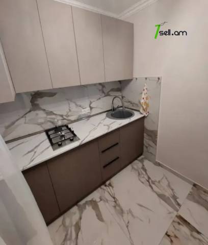 2 սենյականոց բնակարան Մարգարյան փողոցում, 50 քմ, նախավերջին հարկ, եվրովերանորոգված, քարե շենք
