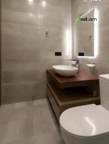 3 սենյականոց բնակարան Ազատության պողոտայում, 109 ք.մ., 2 սանհանգույց, բարձր առաստաղներ