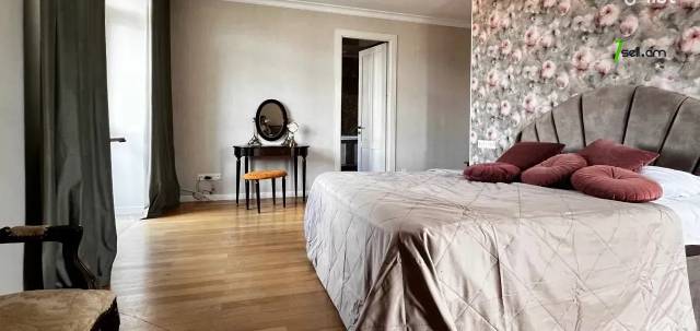 4 սենյականոց բնակարան նորակառույց շենքում Խաչատուր Աբովյանի փողոցում, 200 քմ, 2 սանհանգույց