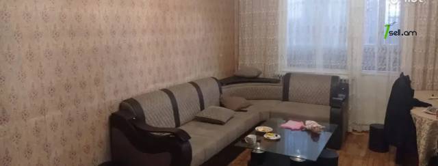 3 սենյականոց բնակարան, Գյուլիքեխվյանի նրբանցք, 80 ք.մ., նախավերջին հարկ