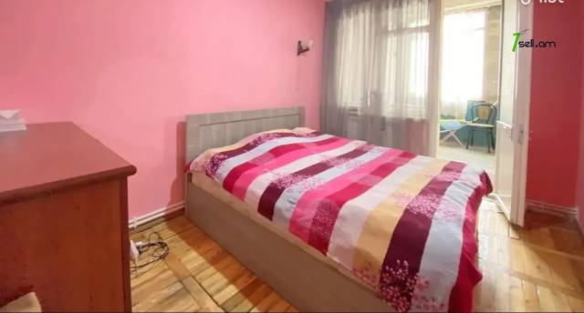 3 սենյականոց բնակարան Բաշինջաղյան փողոցում, 89 ք.մ., 3/5 հարկ, մասնակի վերանորոգում, քարե շենք