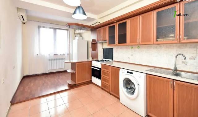 3 սենյականոց բնակարան Մեսրոպ Մաշտոցի պողոտայում, 73 քմ, եվրովերանորոգված