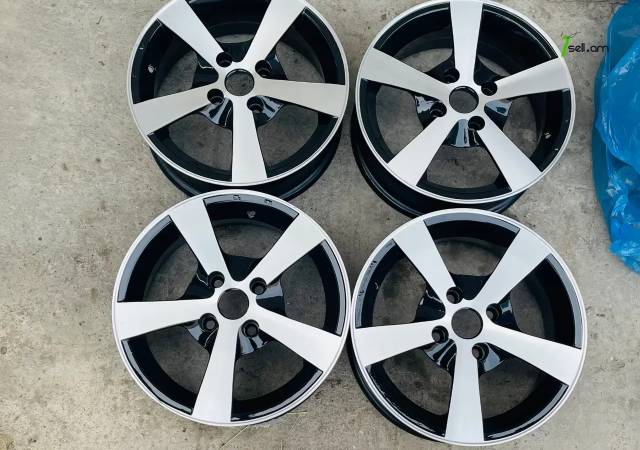 GGG.R14 Vossen 4x100