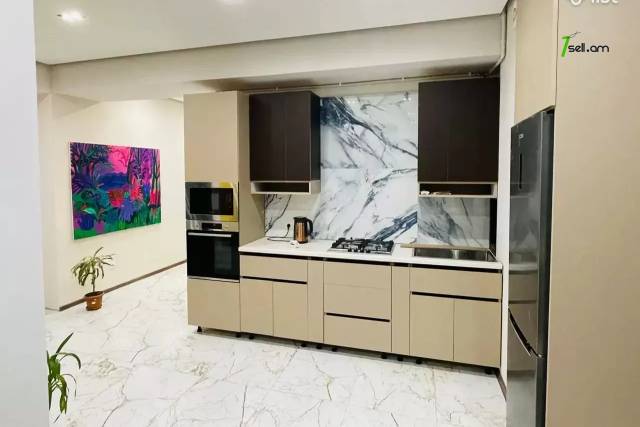 2 սենյականոց բնակարան նորակառույց շենքում Արամ Խաչատրյան փողոցում, 62 քմ, 5/15 հարկ