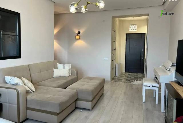 3 սենյականոց բնակարան նորակառույց շենքում Ֆուչիկի փողոցում, 83 քմ, նախավերջին հարկ, բարձր առաստաղներ