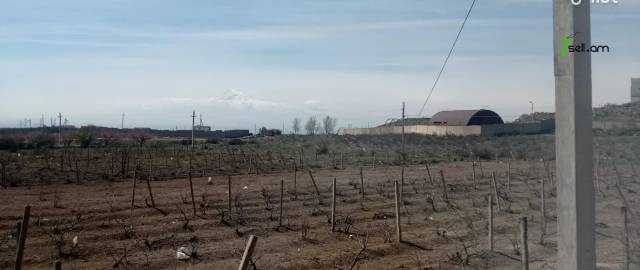 Գյուղատնտեսական հողատարածք Պռոշյանում, 2700 ք.մ.