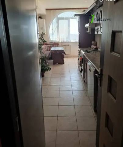 4 սենյականոց բնակարան Զաքարիա Քանաքեռցու փողոցում, 86 ք.մ., նախավերջին հարկ, եվրովերանորոգված