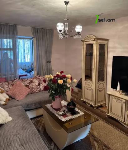 2 սենյականոց բնակարան Կոմիտասի պողոտայում, 55 ք.մ., 3/5 հարկ, կոսմետիկ վերանորոգում, քարե շենք