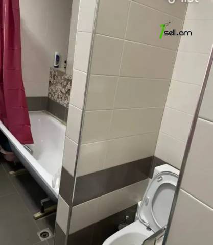 3 սենյականոց բնակարան Էրեբունիում, 93 ք.մ., 2 սանհանգույց, դիզայներական ոճով վերանորոգված, քարե շենք