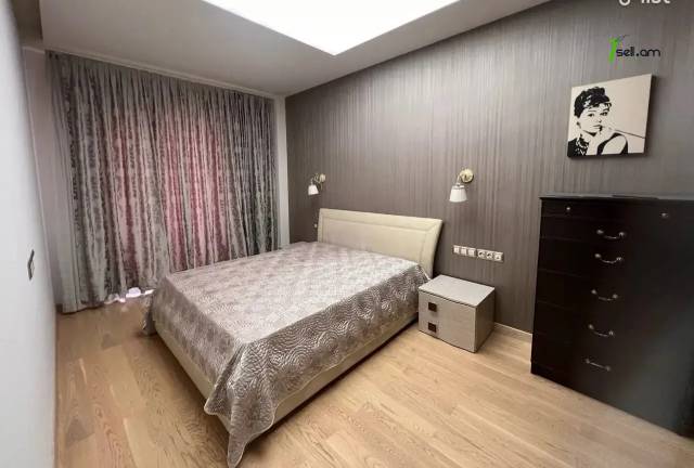 4 սենյականոց բնակարան նորակառույց շենքում Վերին Անտառային փողոցում, 150 ք.մ., 2 սանհանգույց