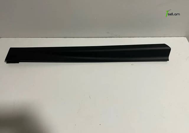 Infiniti QX 50 հետևի աջ դռան մոլդինգ