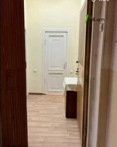 3 սենյականոց բնակարան Արաբկիրում, 86 ք.մ., բարձր առաստաղներ, 1/5 հարկ, կոսմետիկ վերանորոգում