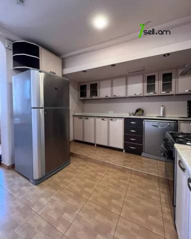 2 սենյականոց բնակարան Մոսկովյան փողոցում, 71 ք.մ., 6/9 հարկ, եվրովերանորոգված