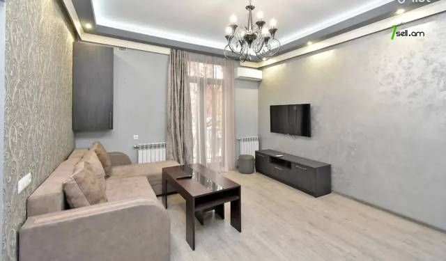 2 սենյականոց բնակարան Մարշալ Բաղրամյան պողոտայում, 45 քմ, 2/5 հարկ, բարձր առաստաղներ