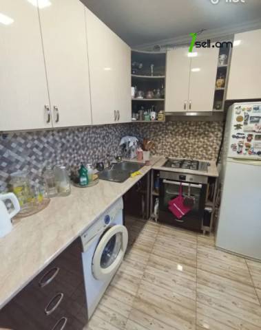 4 սենյականոց բնակարան Գայի պողոտայում, 75 ք.մ., եվրովերանորոգված, քարե շենք