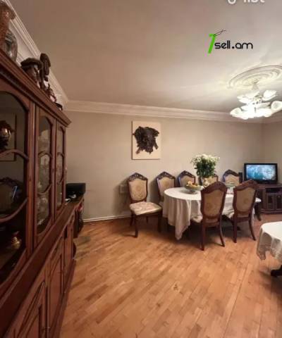 2 սենյականոց բնակարան, Մելիք Մելիքյան փողոցի նրբանցք, 64 ք.մ., նախավերջին հարկ