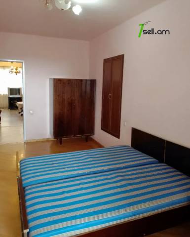 3 սենյականոց բնակարան Սարյանի փողոցում, 90 ք.մ., 4/8 հարկ, եվրովերանորոգված, քարե շենք