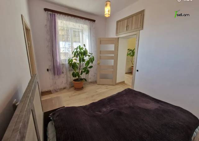 Մեկ հարկանի քարե տուն Բուժաշխատողների փողոցում Նորք Մարաշում, 96 քմ, կապիտալ վերանորոգված