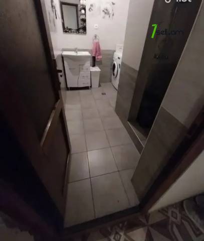 2 սենյականոց բնակարան Առնո Բաբաջանյան փողոցում, 54 քմ, 5/9 հարկ, կոսմետիկ վերանորոգում