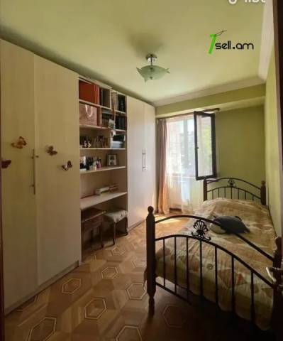 4 սենյականոց բնակարան, Դուրյան թաղամաս, 84 քմ, 5/9 հարկ, եվրովերանորոգված