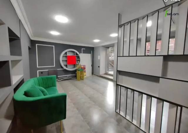 Բազմաֆունկցիոնալ գույք Բայրոնի փողոցում կենտրոնում, 190 ք.մ.