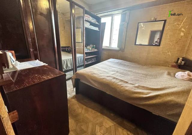 4 սենյականոց բնակարան Երվանդ Քոչարի փողոցում, 85 ք.մ., մի քանի պատշգամբ, 7/9 հարկ