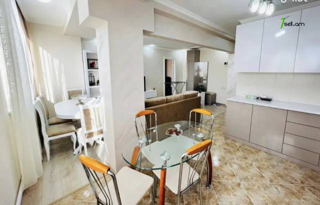 2 սենյականոց բնակարան Արամ Խաչատրյանի փողոցում, 50 քմ, 9/13 հարկ, դիզայներական ոճով վերանորոգված