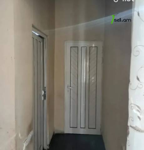 Երկու հարկանի քարե տուն Շոպրոնի փողոցում Նոր Նորքում, 200 քմ, մեծ հողամաս, կոսմետիկ վերանորոգում