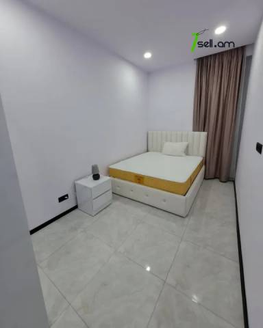 5 սենյականոց բնակարան Նալբանդյան փողոցում, 130 քմ, 1/3 հարկ, եվրովերանորոգված, քարե շենք