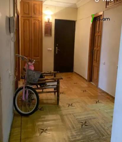 3 սենյականոց բնակարան Երվանդ Քոչարի փողոցում, 100 ք.մ., 4/12 հարկ, կոսմետիկ վերանորոգում