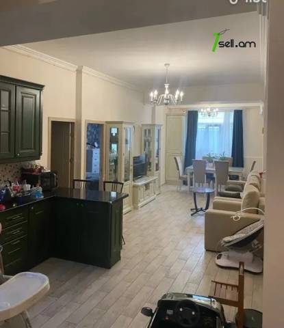 3 սենյականոց բնակարան նորակառույց շենքում Կոմիտասի պողոտայում, 61 ք.մ., 7/16 հարկ, բարձր առաստաղներ