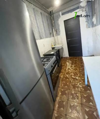 2 սենյականոց բնակարան Գուսան Շերամի փողոցում, 56 ք.մ., նախավերջին հարկ, մասնակի վերանորոգում