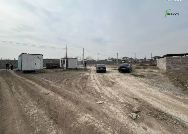 Հողատարածք բնակելի շինությունների համար Դավիթ Բեկի փողոցում Փարաքարում, 640 ք.մ.